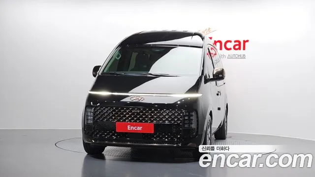 Hyundai Staria Staria 4WD Lounge 7 мест — Фото автомобиля 3