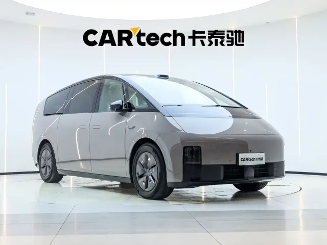 Li Auto MEGA — Фото автомобиля 4