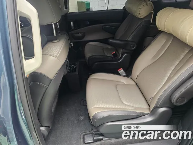 Kia Carnival Generation 4 — Фото автомобиля 15