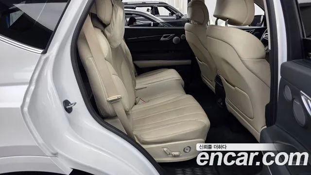 Genesis GV80 — Фото автомобиля 18