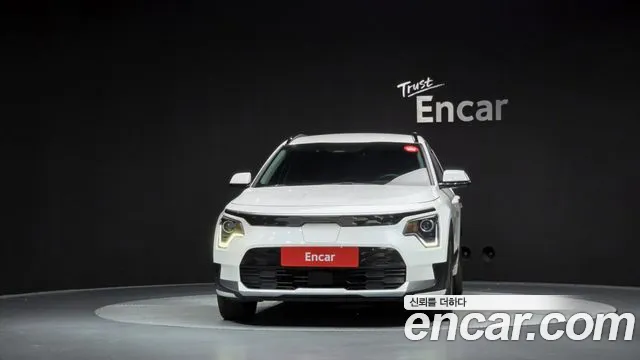 Kia Niro — Фото автомобиля 3