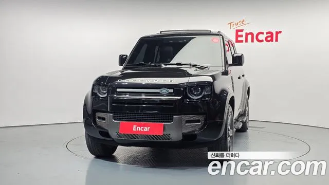 Land Rover Defender Defender (L663) 110 P300 X-Dynamic SE — Фото автомобиля 3