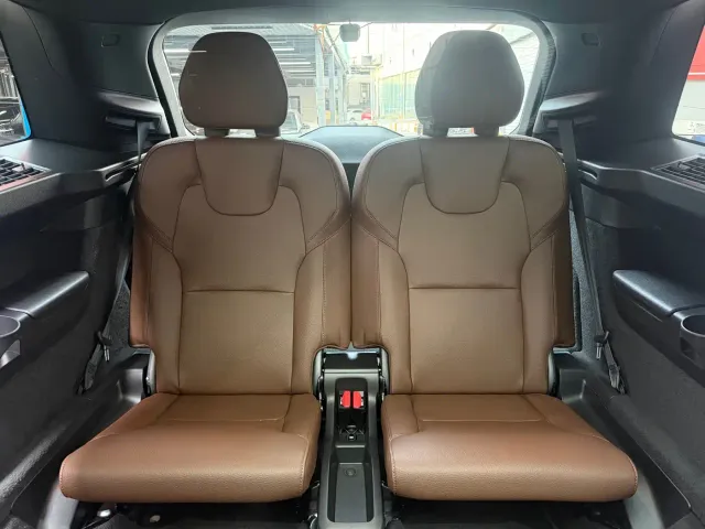 Volvo XC90 — Фото автомобиля 19