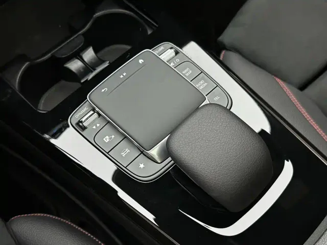 Mercedes-Benz A-Class — Фото автомобиля 18