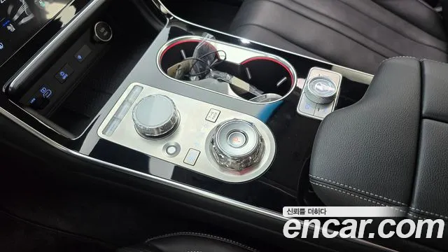 Genesis GV80 — Фото автомобиля 12