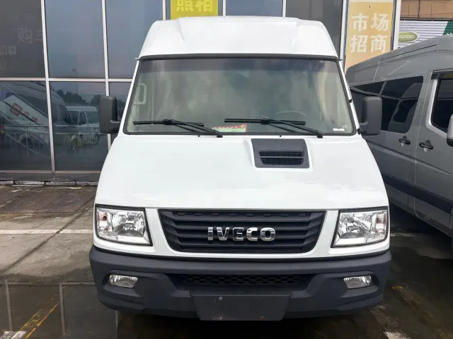 Iveco Daily — Фото автомобиля 2