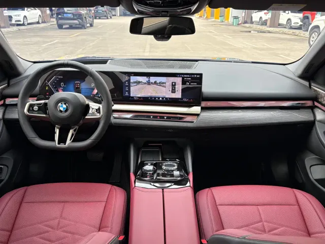 BMW 5 Series — Фото автомобиля 7