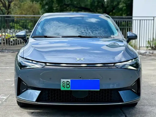 Xpeng P5 — Фото автомобиля 2