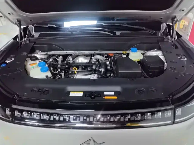 Dongfeng eπ 008 — Фото автомобиля 19
