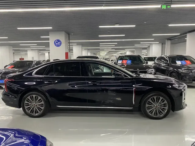 Hongqi H5 — Фото автомобиля 4