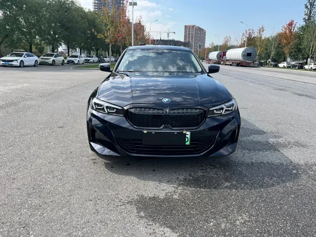 BMW i3 — Фото автомобиля 2