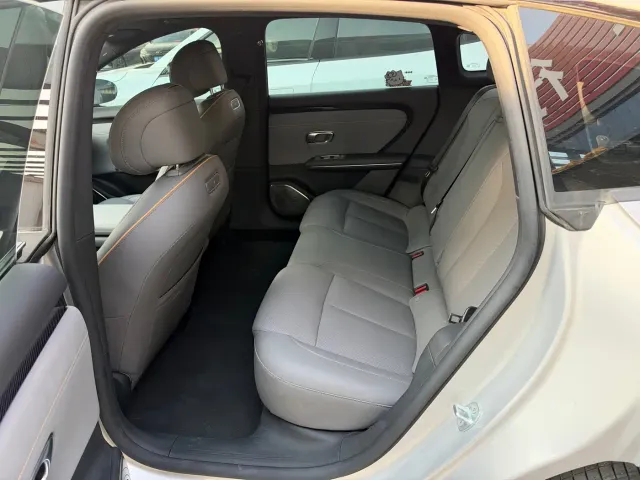 Changan Qiyuan A06 — Фото автомобиля 5