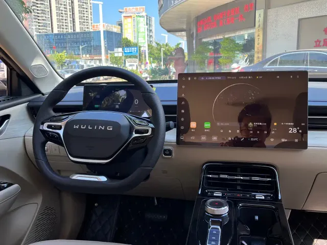 Wuling Starlight — Фото автомобиля 17