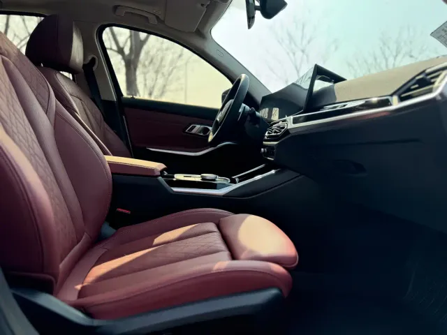 BMW 3 Series — Фото автомобиля 16