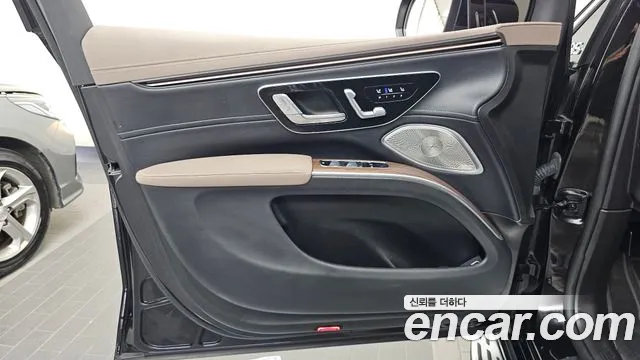 Mercedes-Benz EQS — Фото автомобиля 17