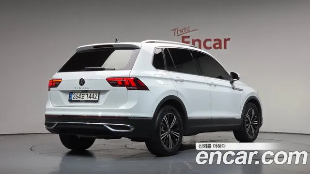 Volkswagen Tiguan Generation 2 — Фото автомобиля 2
