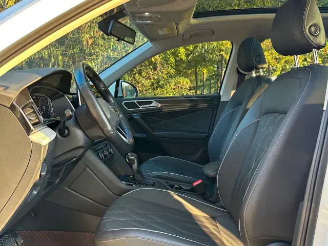 Volkswagen Tiguan L — Фото автомобиля 4