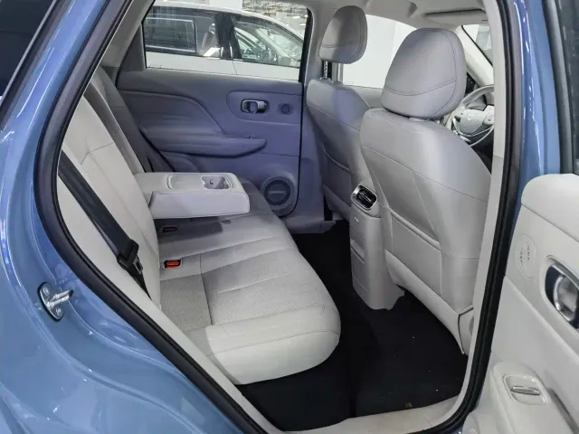 Leapmotor B10 — Фото автомобиля 6