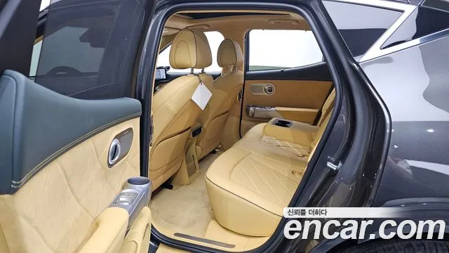 Genesis GV60 — Фото автомобиля 10