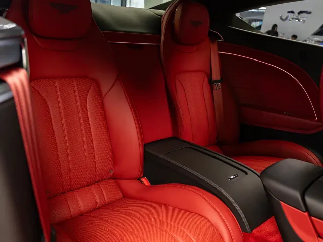 Bentley Continental — Фото автомобиля 10