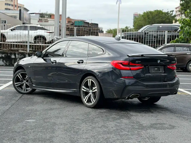 BMW 6 Series Gran Turismo — Фото автомобиля 2