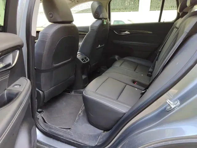 Buick Envision Plus — Фото автомобиля 18