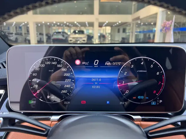 Mercedes-Benz S-Class — Фото автомобиля 12