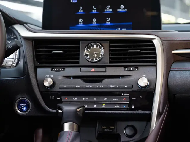 Lexus RX — Фото автомобиля 17