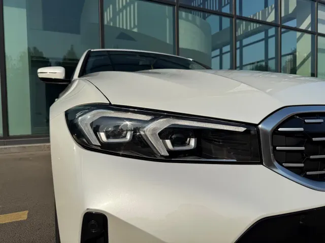 BMW 3 Series — Фото автомобиля 4