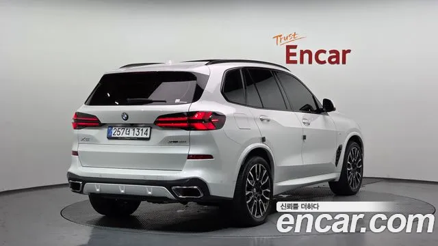 BMW X5 xDrive 40i M Sport — Фото автомобиля 2