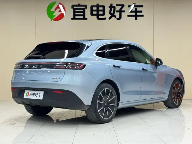 Aito M5 — Фото автомобиля 5
