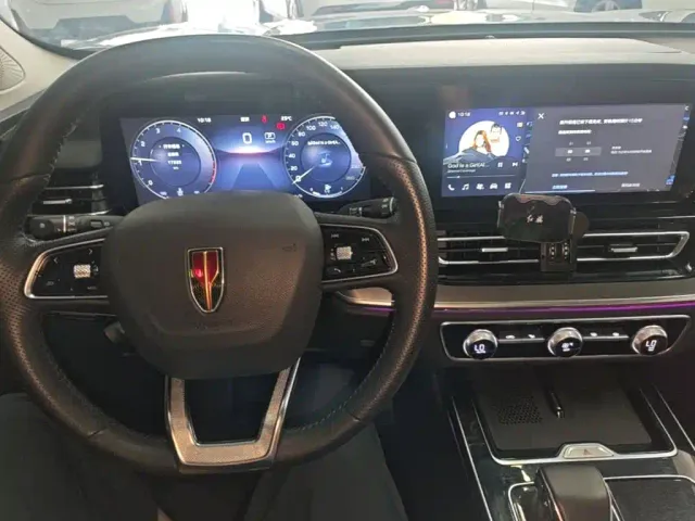 Hongqi HS5 — Фото автомобиля 9