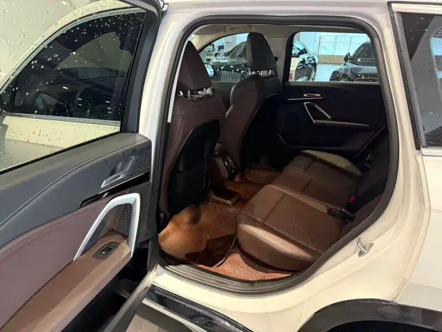 BMW X1 — Фото автомобиля 8