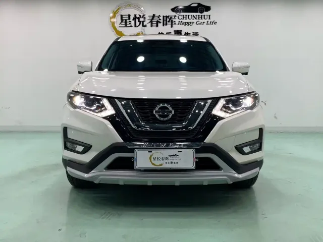 Nissan X-Trail — Фото автомобиля 2