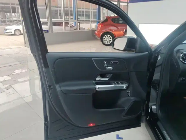 Mercedes-Benz GLB-Class — Фото автомобиля 7