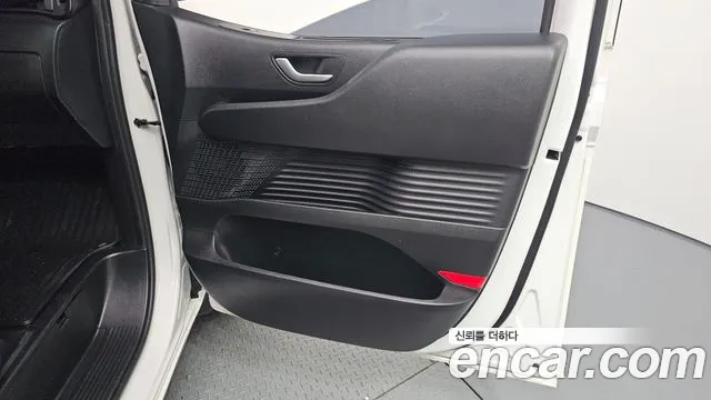 Hyundai Staria — Фото автомобиля 14