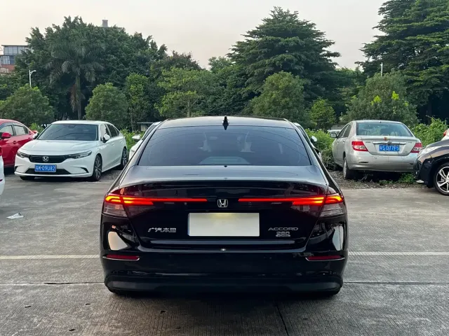 Honda Accord 2024 260TURBO Luxury Edition — Фото автомобиля 8