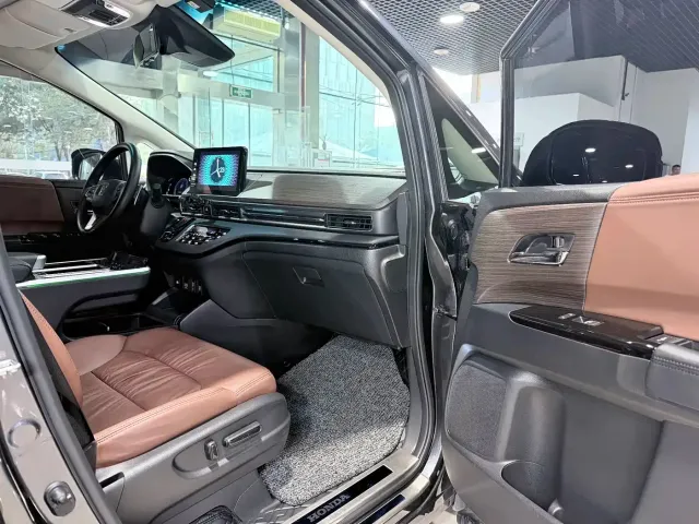 Honda Odyssey — Фото автомобиля 15