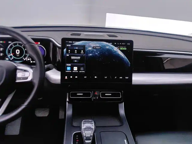 GAC Trumpchi GS8 — Фото автомобиля 13