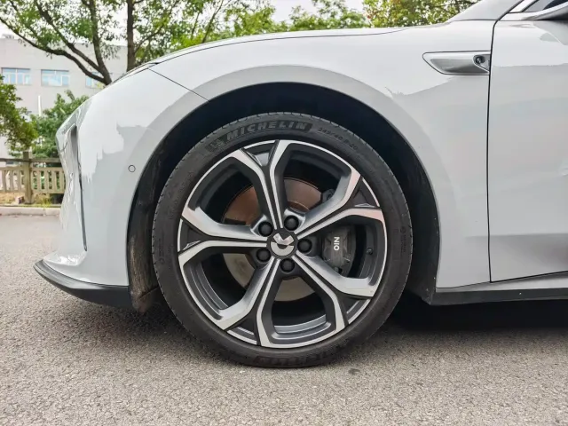 Nio ET5 Touring — Фото автомобиля 10