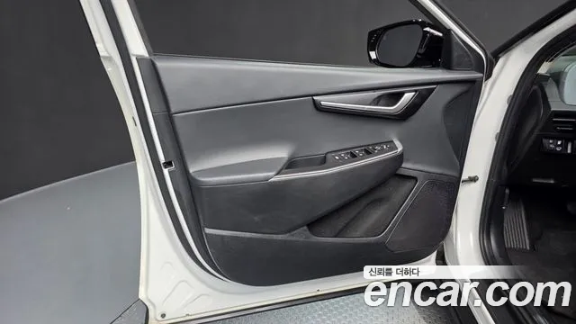 Kia EV6 — Фото автомобиля 13