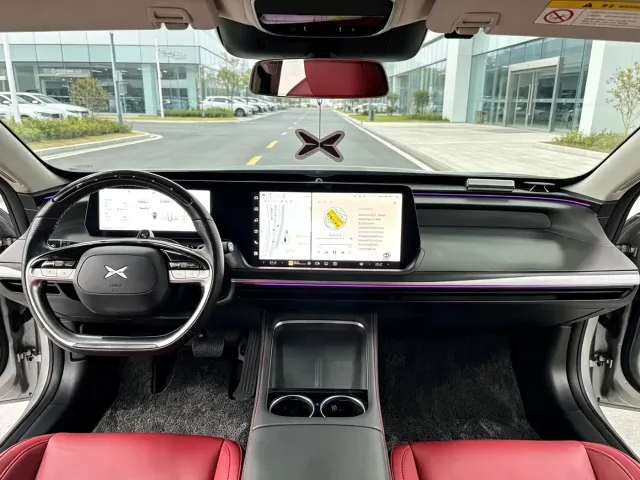 Xpeng P7 — Фото автомобиля 6