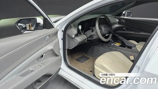 Hyundai AVANTE Новый Avante (CN7) — Фото автомобиля 11