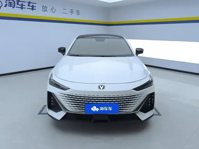 Changan UNI-V — Фото автомобиля 2