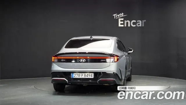 Hyundai Sonata — Фото автомобиля 4