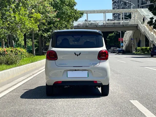 Wuling Hongguang Mini EV — Фото автомобиля 21