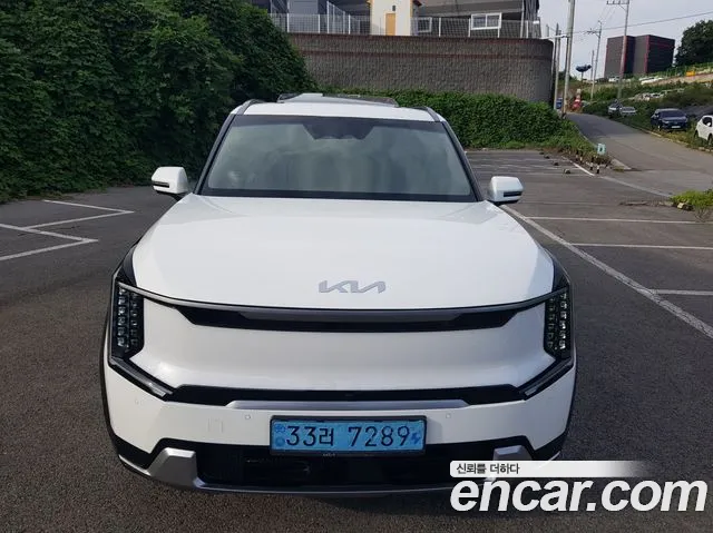 Kia EV9 — Фото автомобиля 3