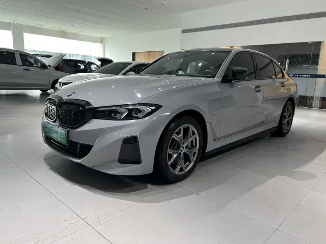 Фотография автомобиля — BMW i3