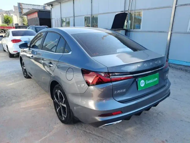 Roewe i5 — Фото автомобиля 4