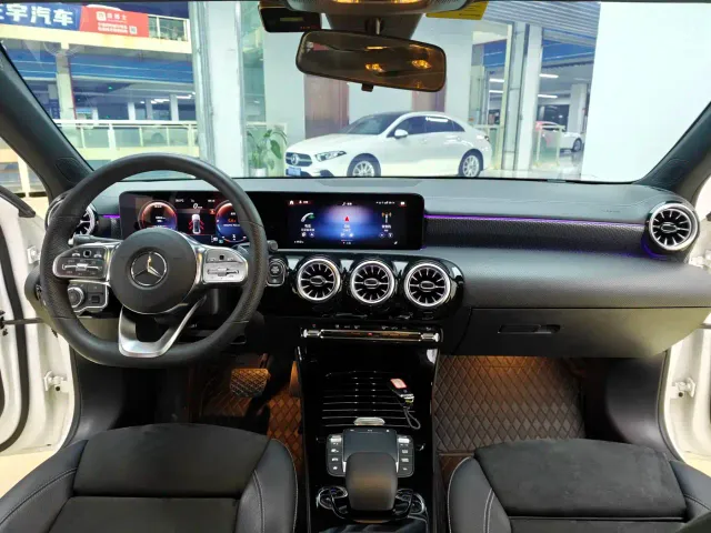Mercedes-Benz A-Class — Фото автомобиля 10
